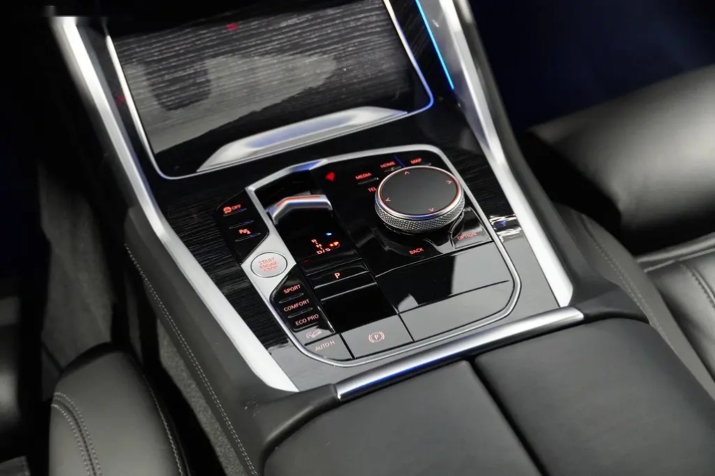 BMW X6, 40D,Xdrive,ČR,Softclos,HUD,H/K - 20