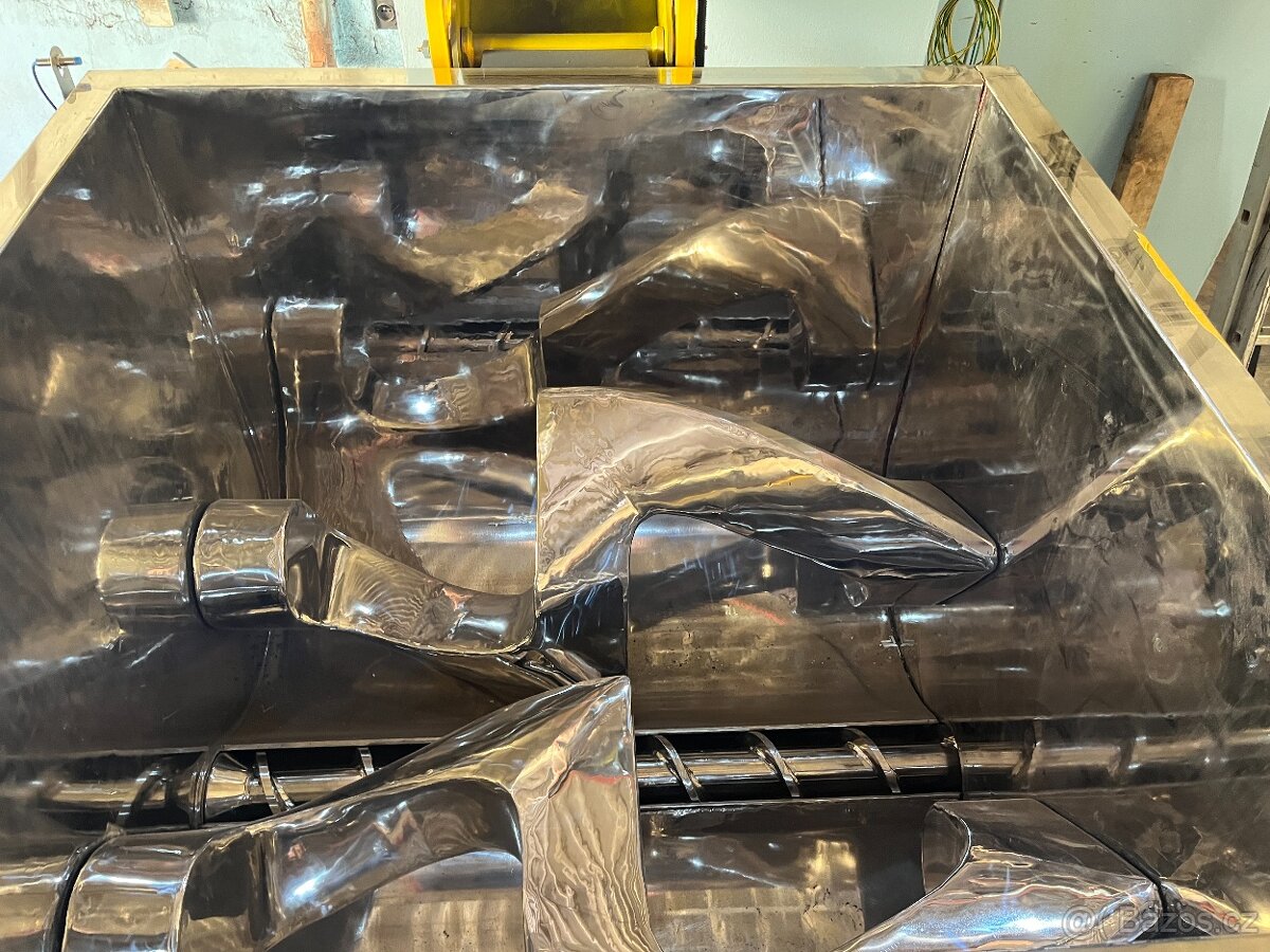 Míchací hnětací stroj - 20