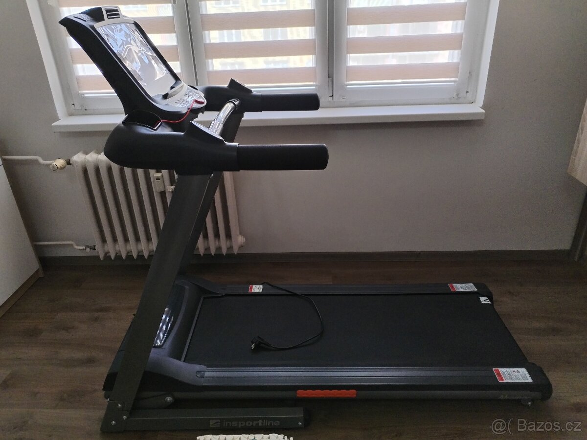 Robustní běžecký pás AKAMAR InSPORTline - 20