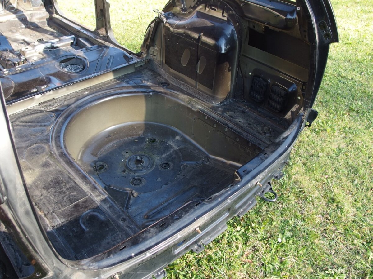 Skelet karoserie Škoda Octavia I combi - 20