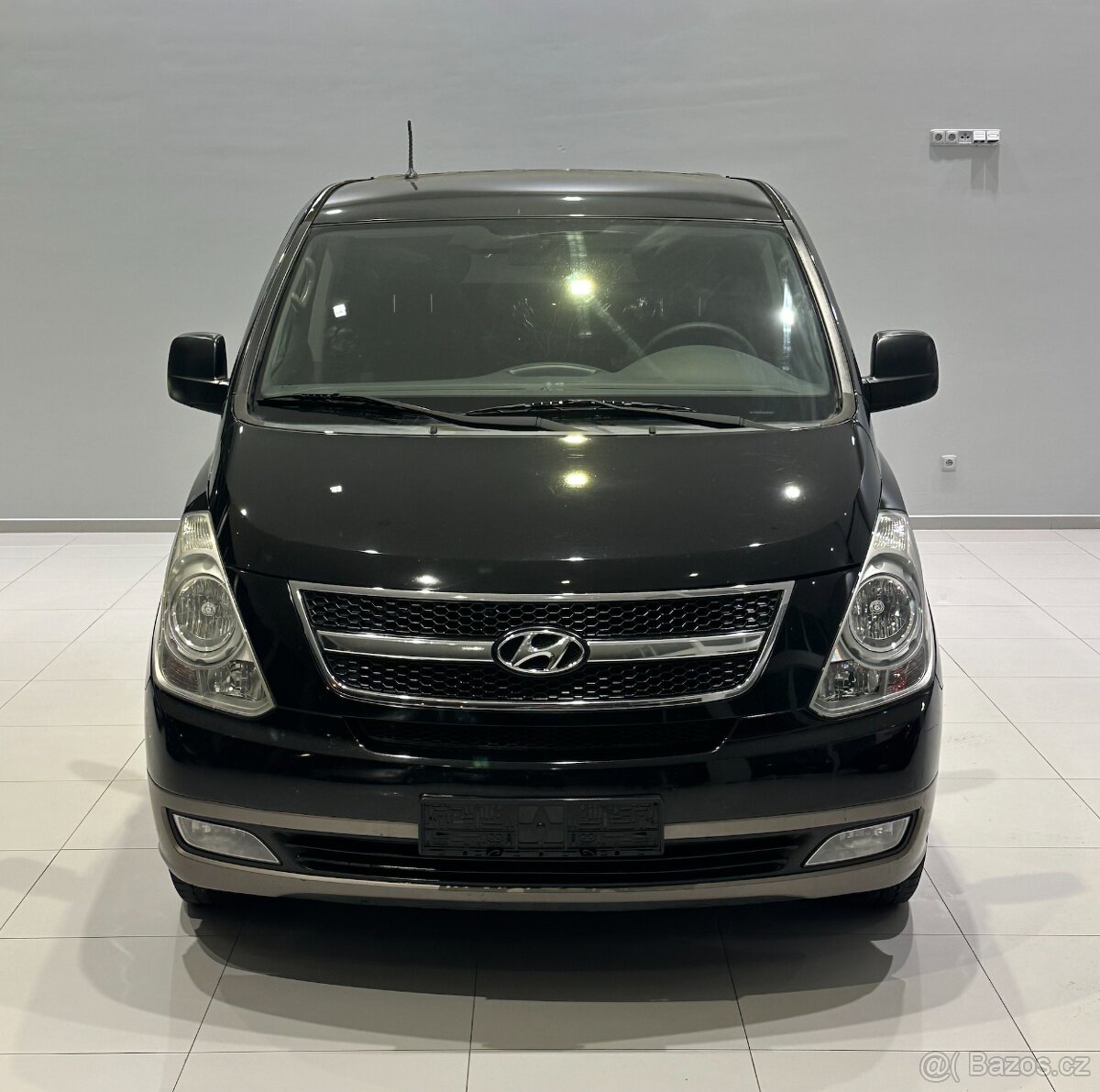 Hyundai H 1, 2.5 DIESEL Ojeté, 8/2011, 153 000 km - 20