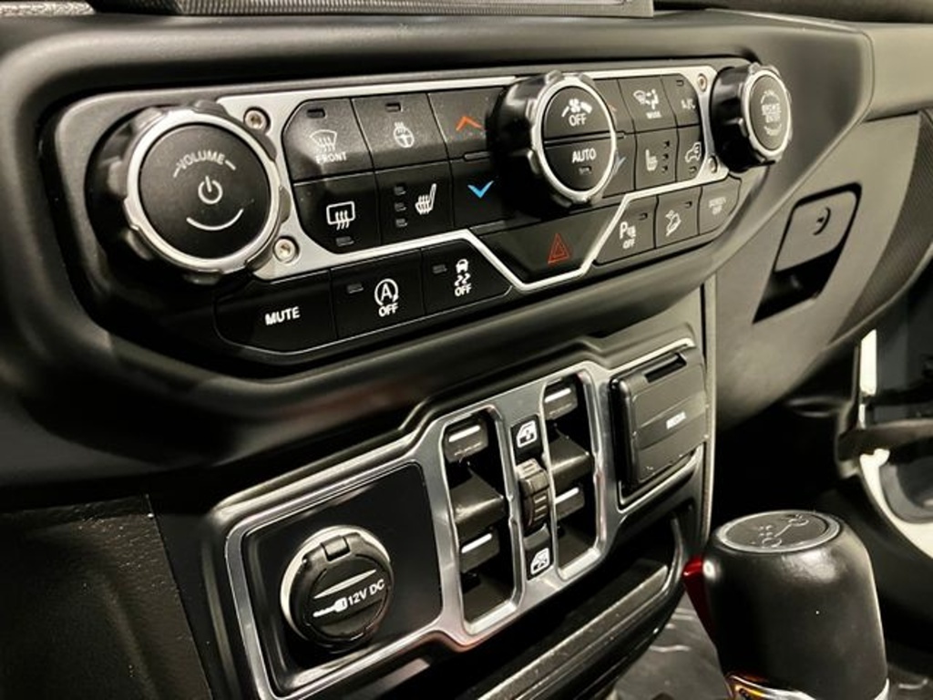 Jeep Wrangler 3.6 V6 Sahara (č. 1218) - 20