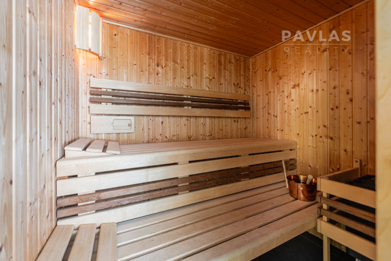 Rodinná rezidence v Novém Spolí – Luxus, prostor a wellness - 20