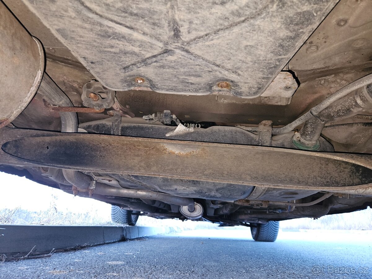 Opel Corsa D 1.4 benzín - 20