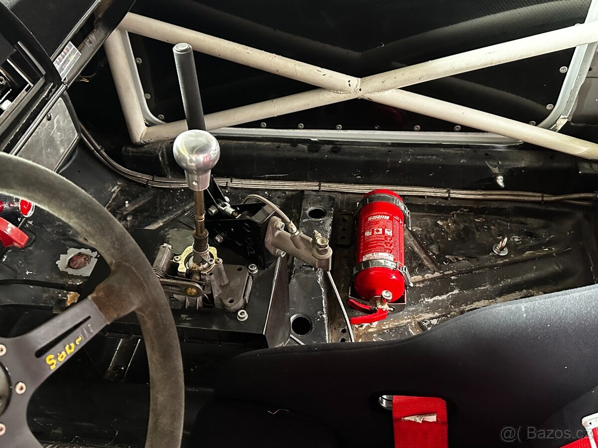 Volkswagen Golf závodní 1991 GTI raketa Rallye, cca 200 koní - 20