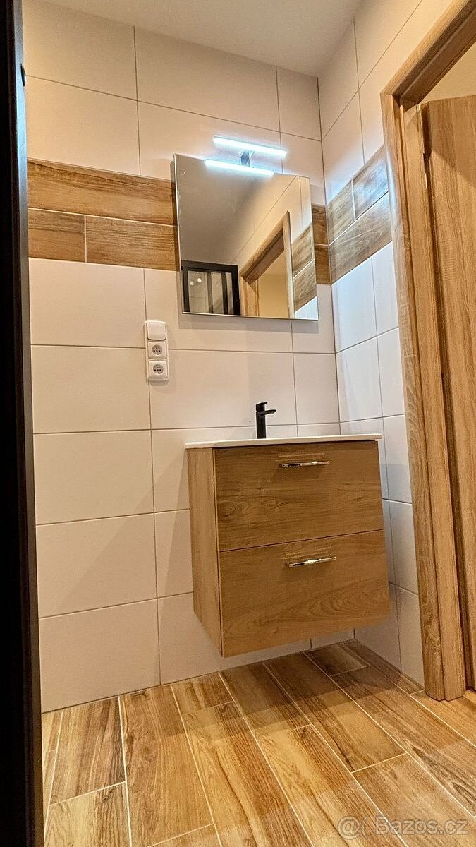 Byt po rekonstrukci 1+KK 30 m2 - 20