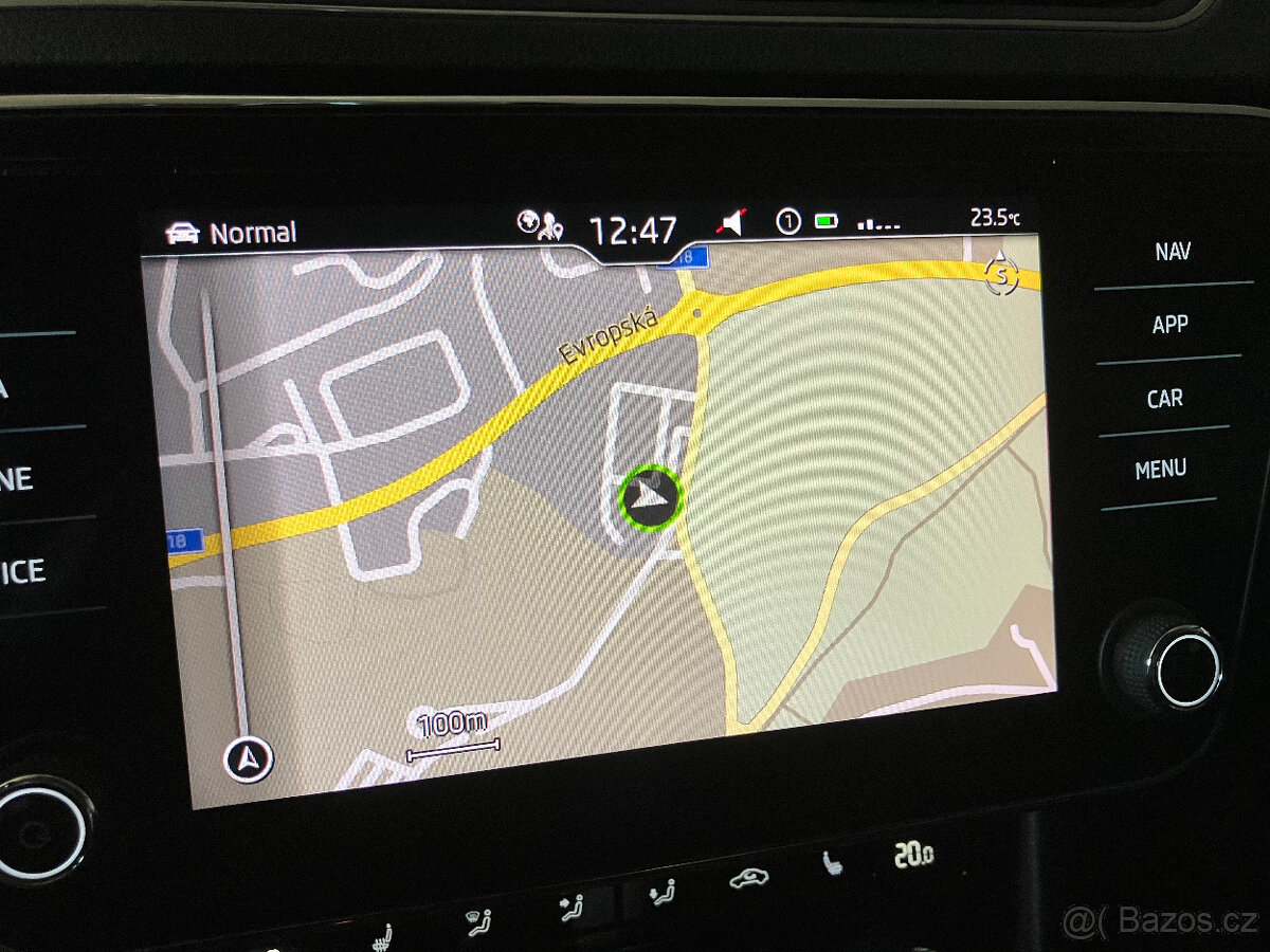 ŠKODA SUPERB 2,0TDI STYLE LED KŮŽE MANUÁL - 20