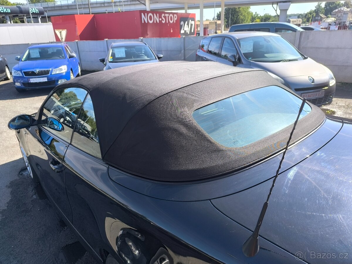 BMW 118i E88 2.0i 105kW Cabrio,ALU 18",TempKůže,TOP - 20