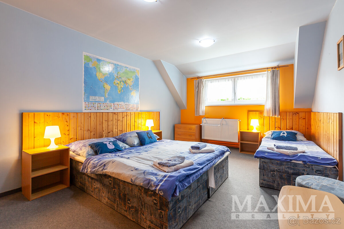 Dům 6 a více o ploše 647 m2 - Desná, Desná III - 20