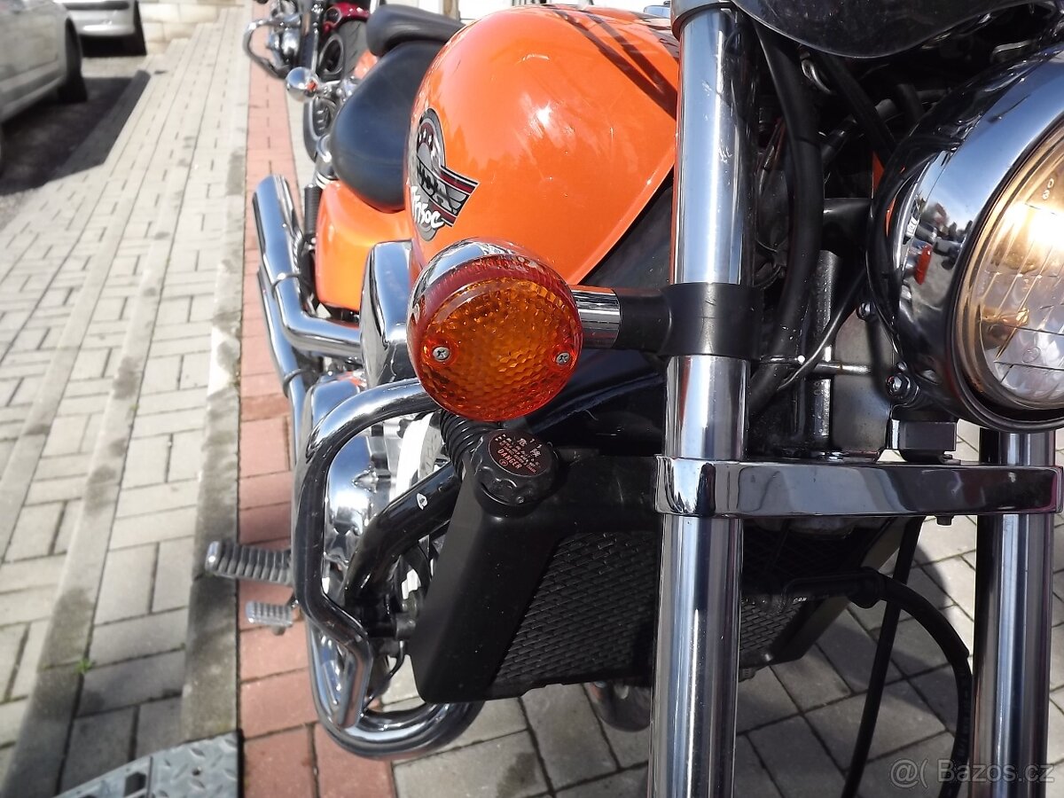 Honda VF 750C Magna - 20