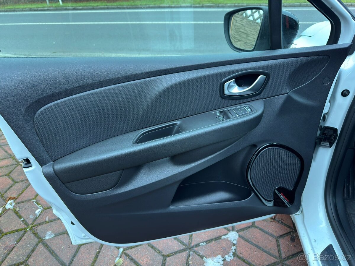 Renault Clio 90k 1.MAJ. ČR DPH NEHAVAROVÁNO - 20