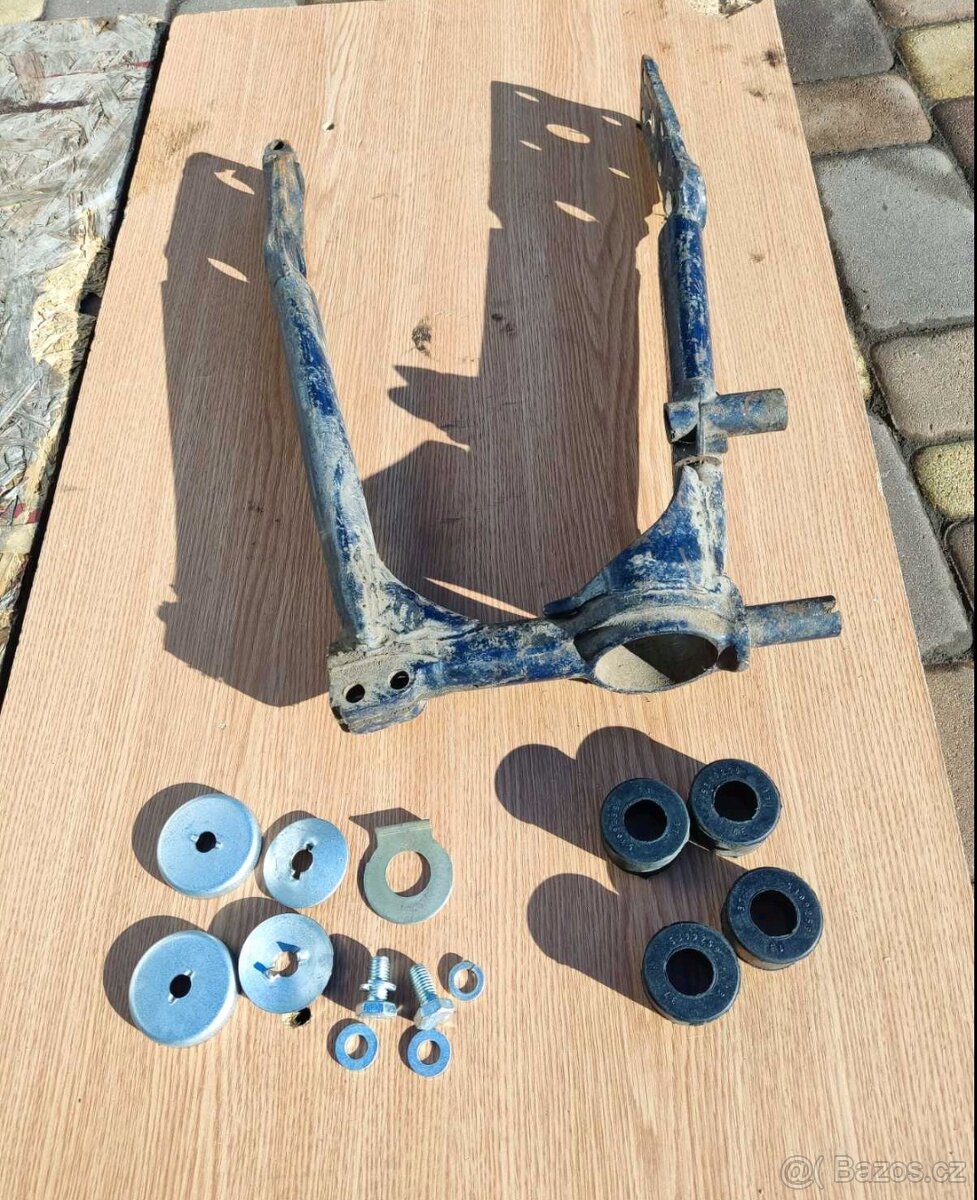 Držák SPZ páka nožní brzdy kyvka držák na kanystr - 20