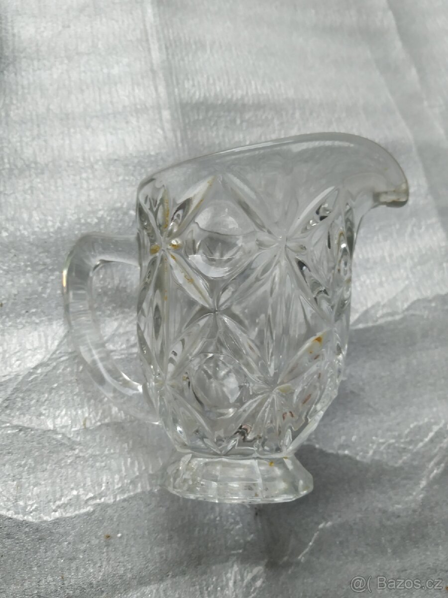 Sklo, porcelán - 20