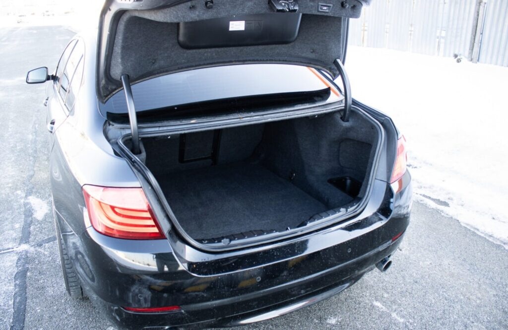 BMW 535d, 220kW (2012) - 20