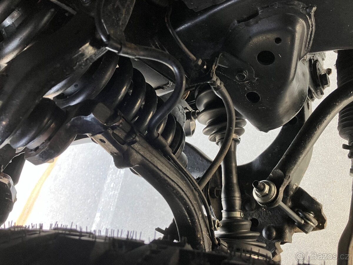 Toyota Land Cruiser J90 - 20