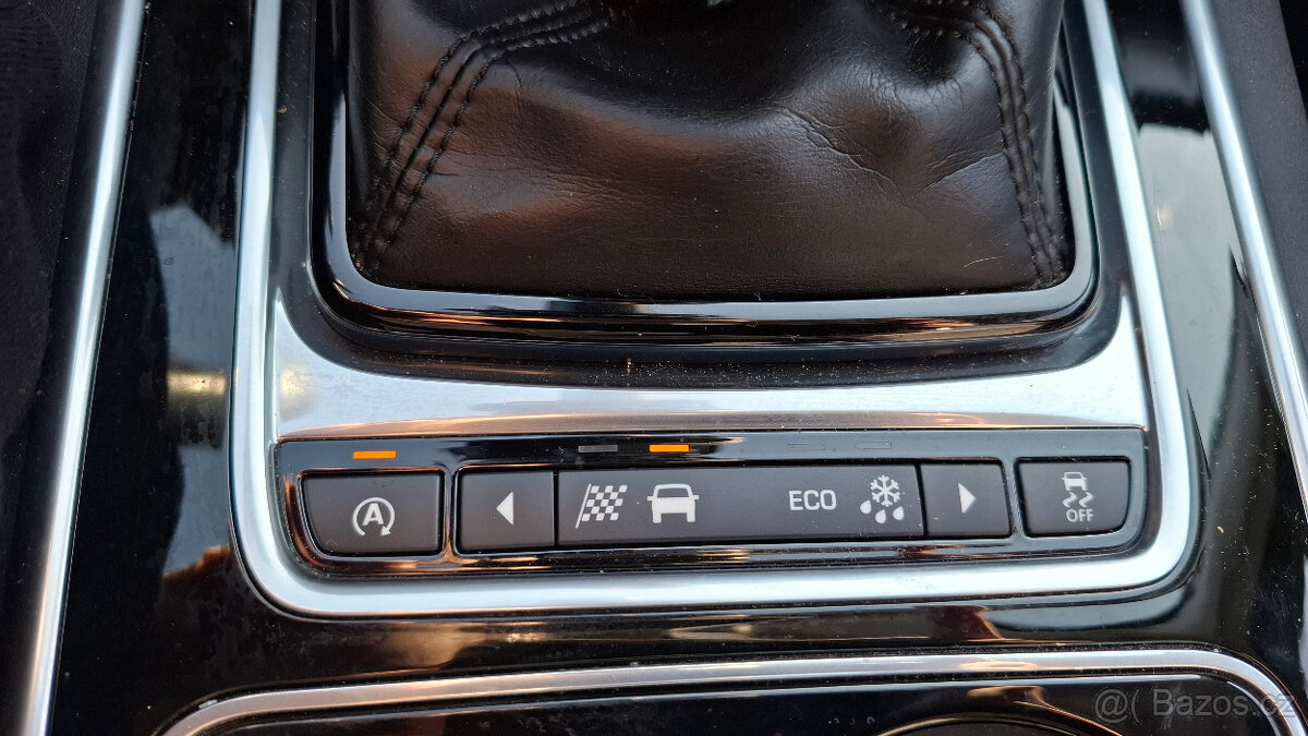 Jaguar XF, E-Performance " MANUÁL " dohoda jistá - 20