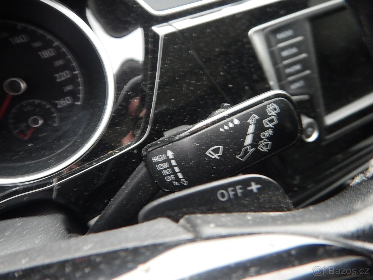 VW Touran 1.6 TDI, DSG, DIGIKLIMA - 20