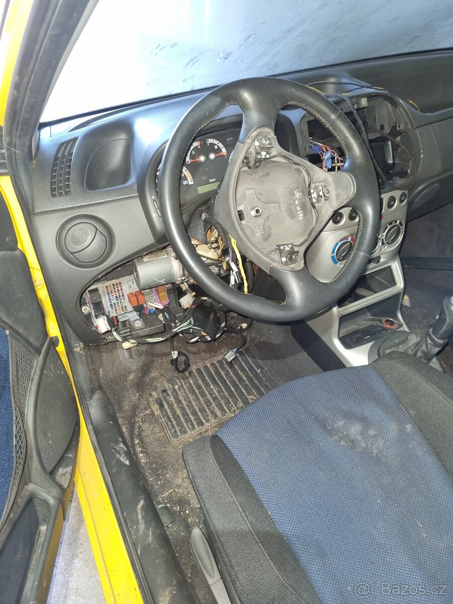 Fiat Punto 1.8 HGT - 20