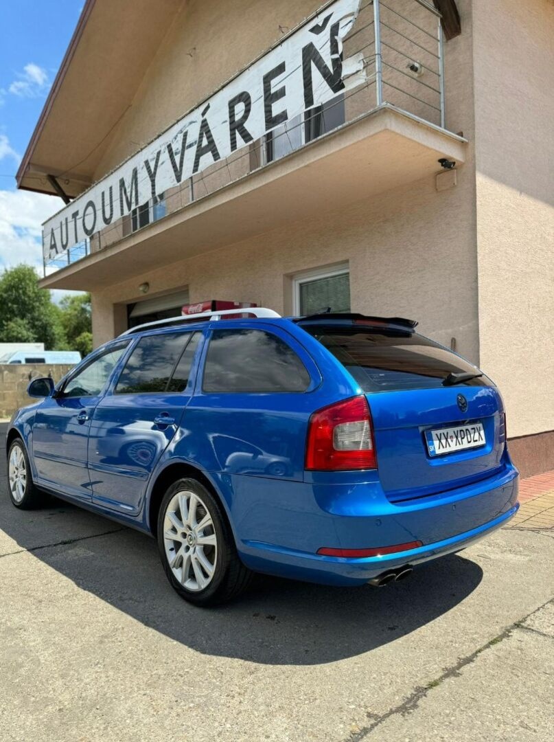 OCTAVIA 2 COMBI SPOILER NA KUFR - 20