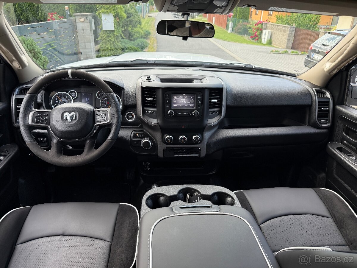 DODGE RAM 2500 LPG HEAVY DUTY 8feet - 20