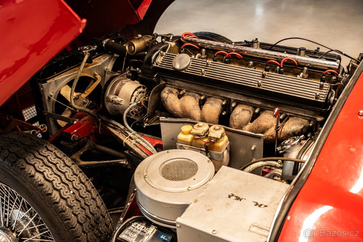Jaguar E-Type - 20