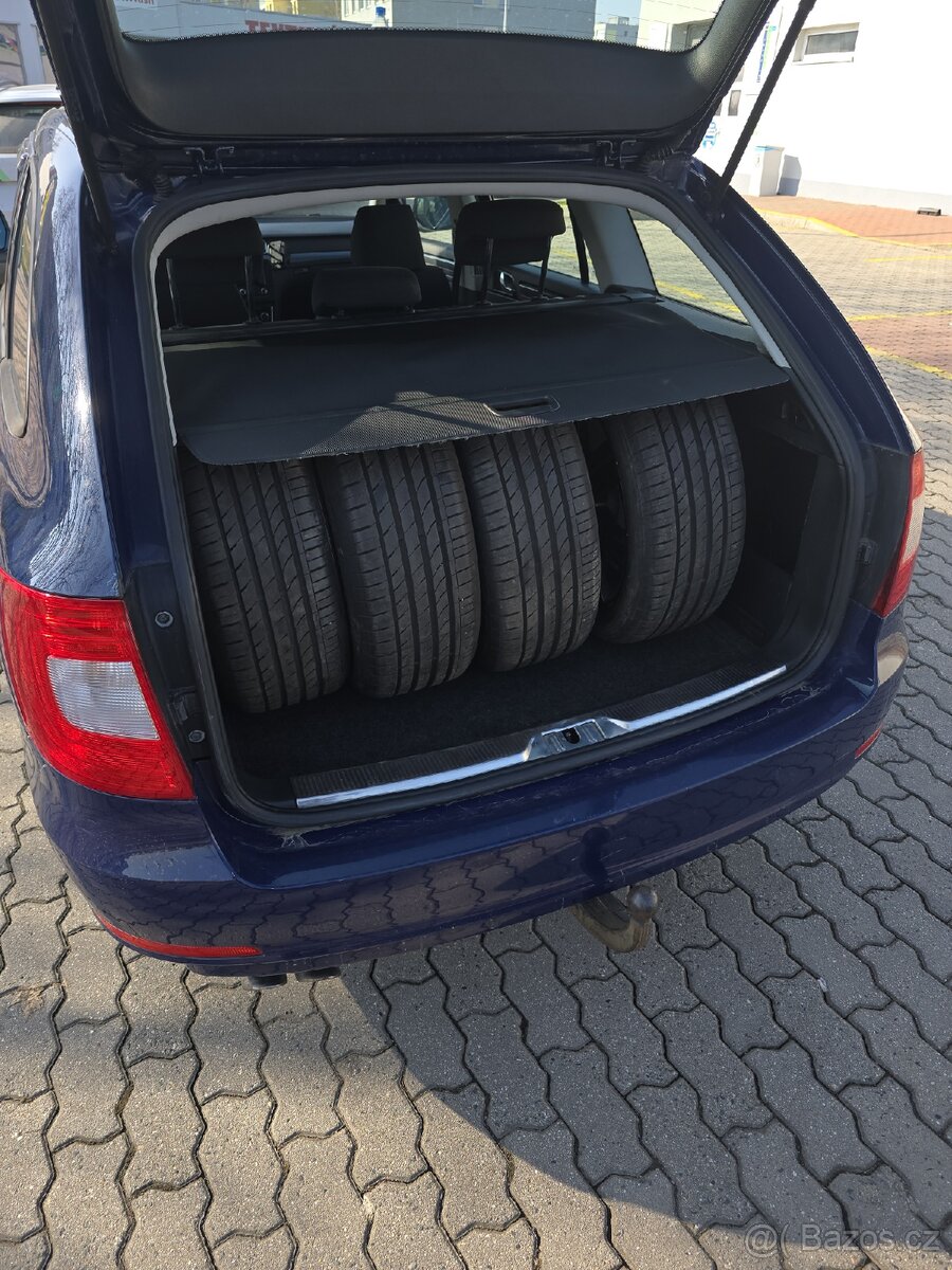 Škoda Superb 2 combi 2.0 tdi CFFB DSG - 20