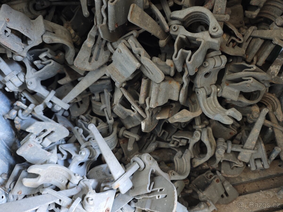 Prodám lešení Layher blitz 73, pole 2,57m (Alfix) - 20