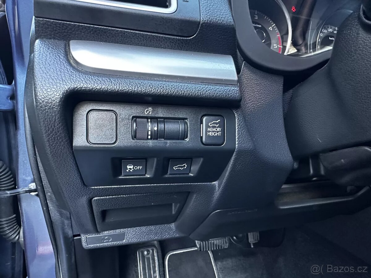 Subaru Forester SJ 2.0 D 4x4 Kůže Navi Xenony Panorama Tažné - 20