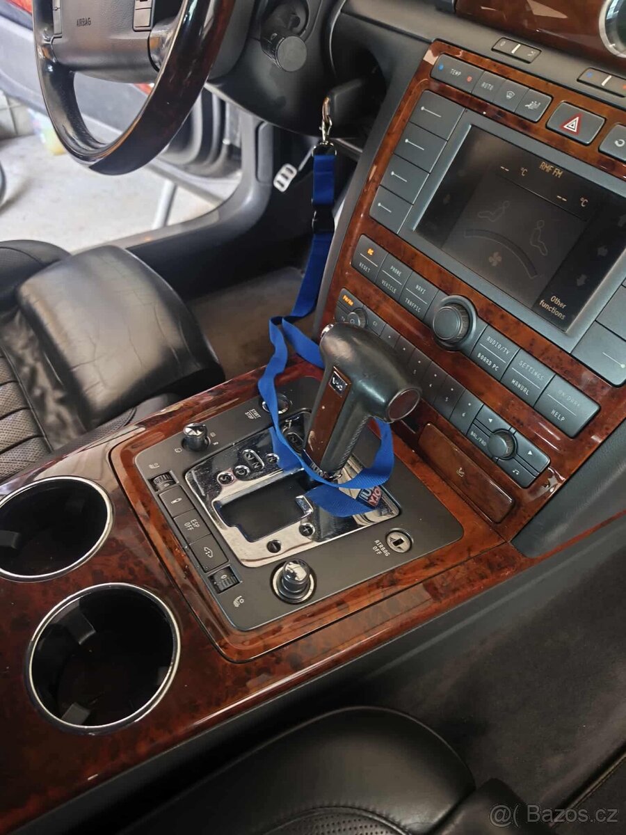 VW PHAETON 5.0 V10 TDi - 20