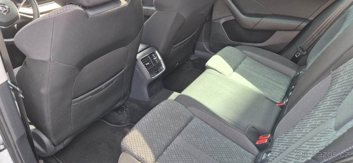 Škoda Octavia Combi 2.0 TDI STYLE First Edition - 20