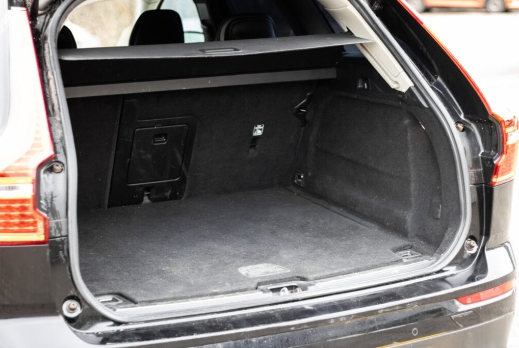 Volvo XC60 D4 Momentum, 140kW (2019) - 20