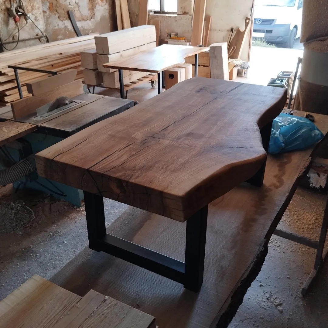 Konferenční stolek - 20