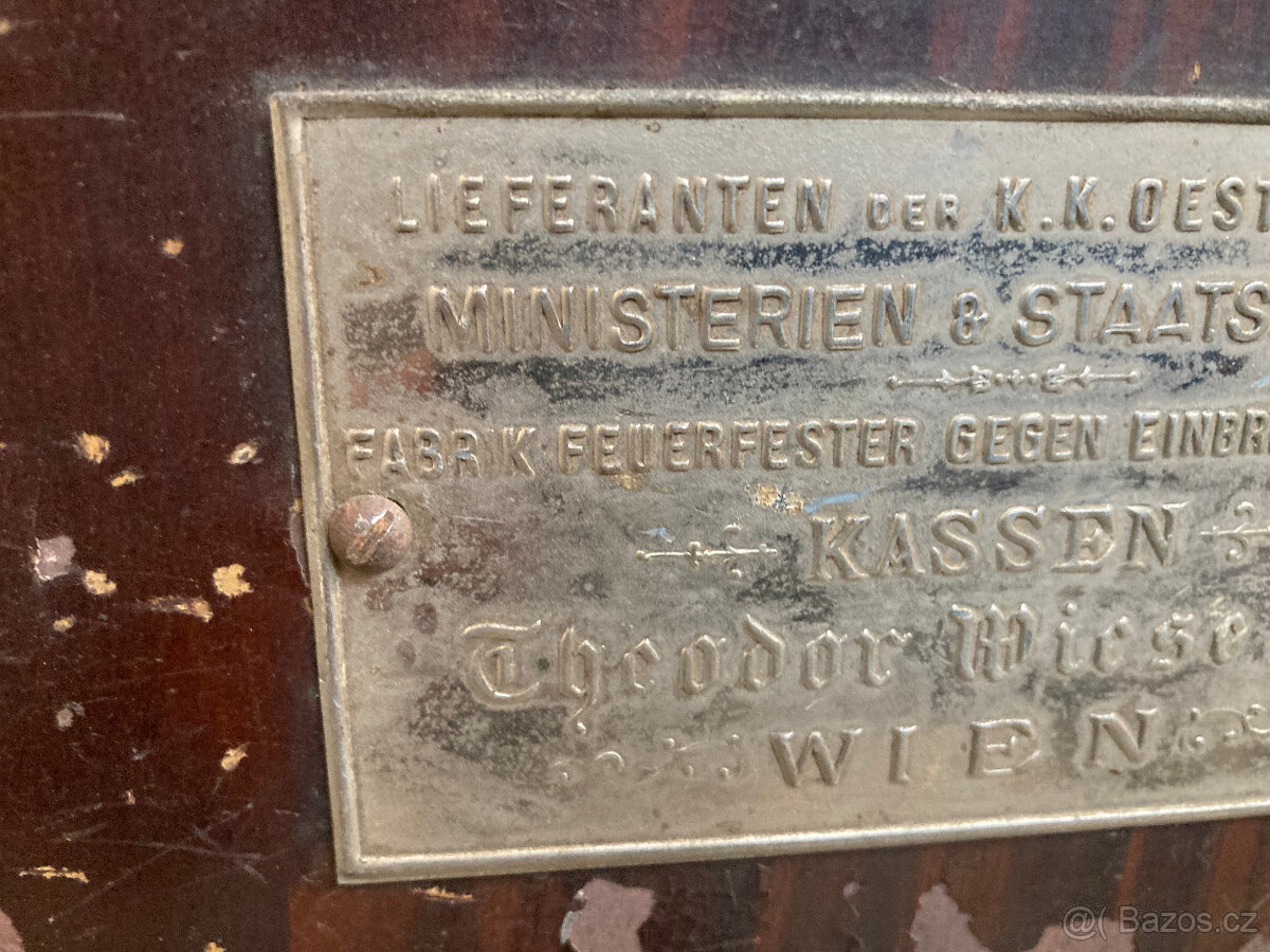 Trezor starožitný Popelka za 12.000 kč - 20