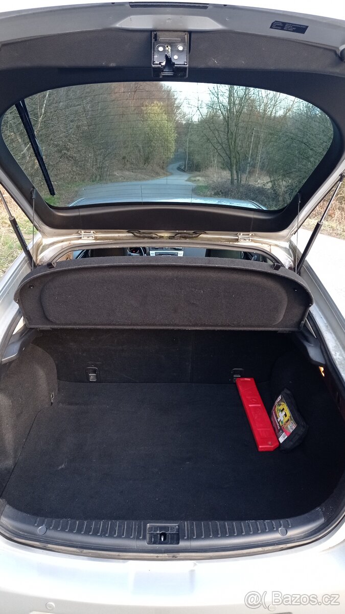 Prodám Mazda 6, 2.0 103kW, diesel, r.v. 2008 - 20