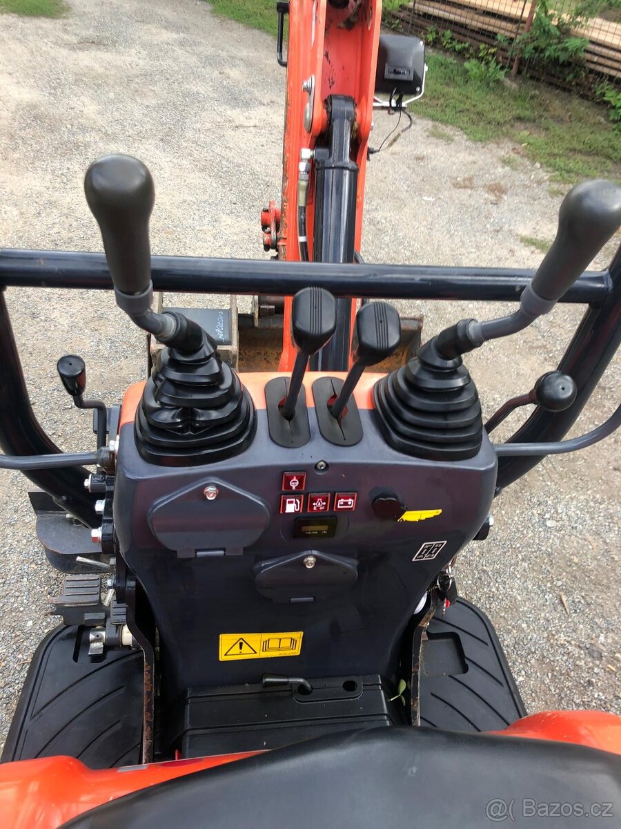 Minibagr Kubota U10 - 20