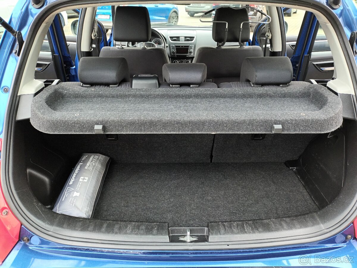 Suzuki Swift 1,2 i,4x4,VÝHŘEV,SERVIS,KOLA, - 20