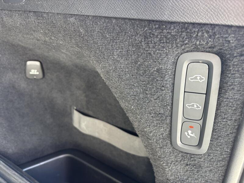 Volvo XC90 D5 AWD, 4X4, REZERVACE - 20
