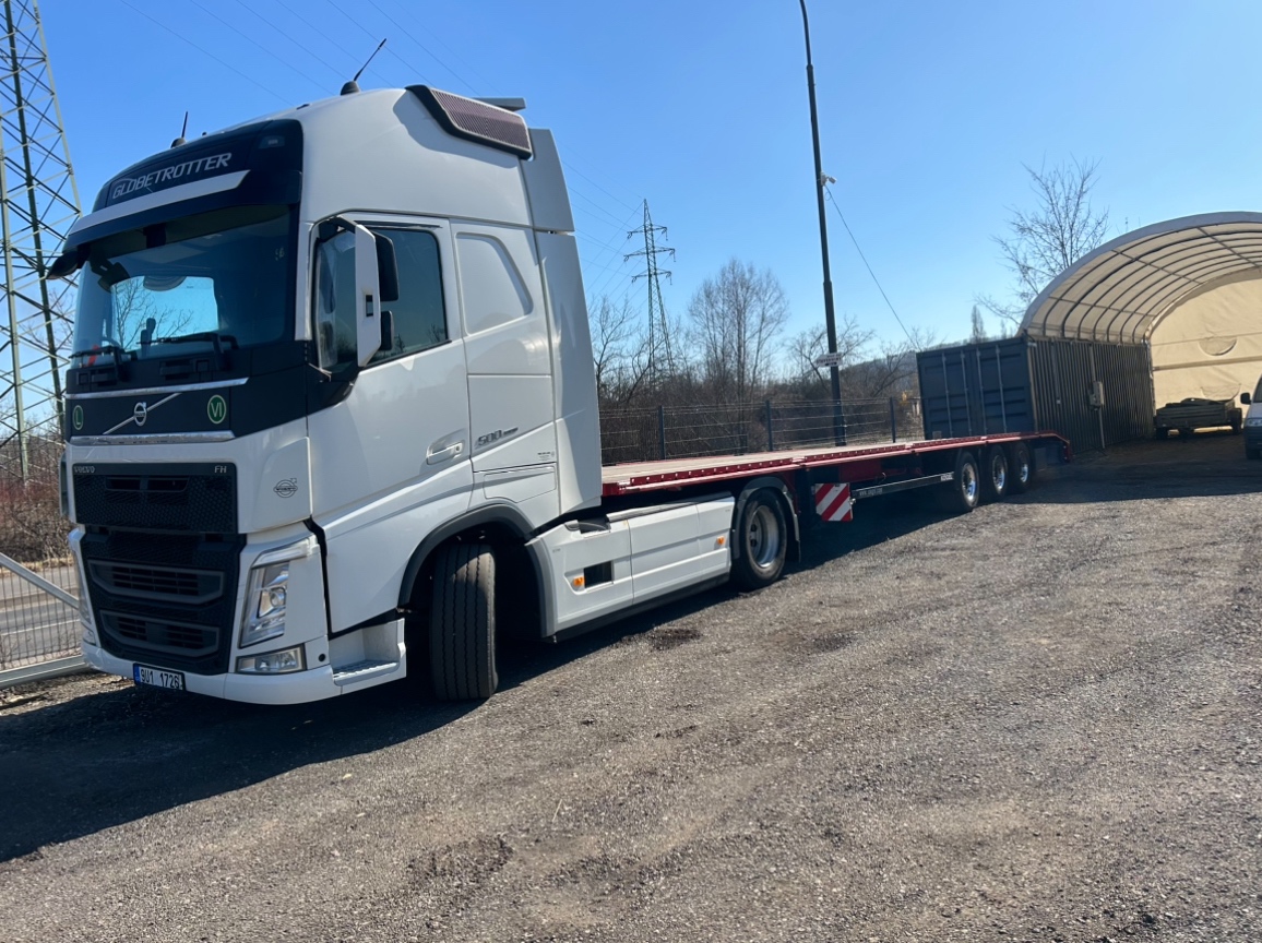 Teleskopický manipulátor, přeprava strojů - 20