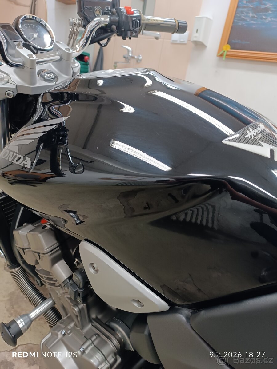 Honda CB900f Hornet - 20