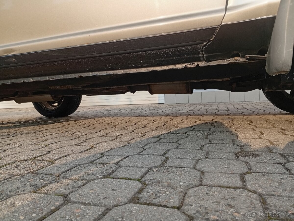 Nissan X-TRAIL 2,5 benzin - 20