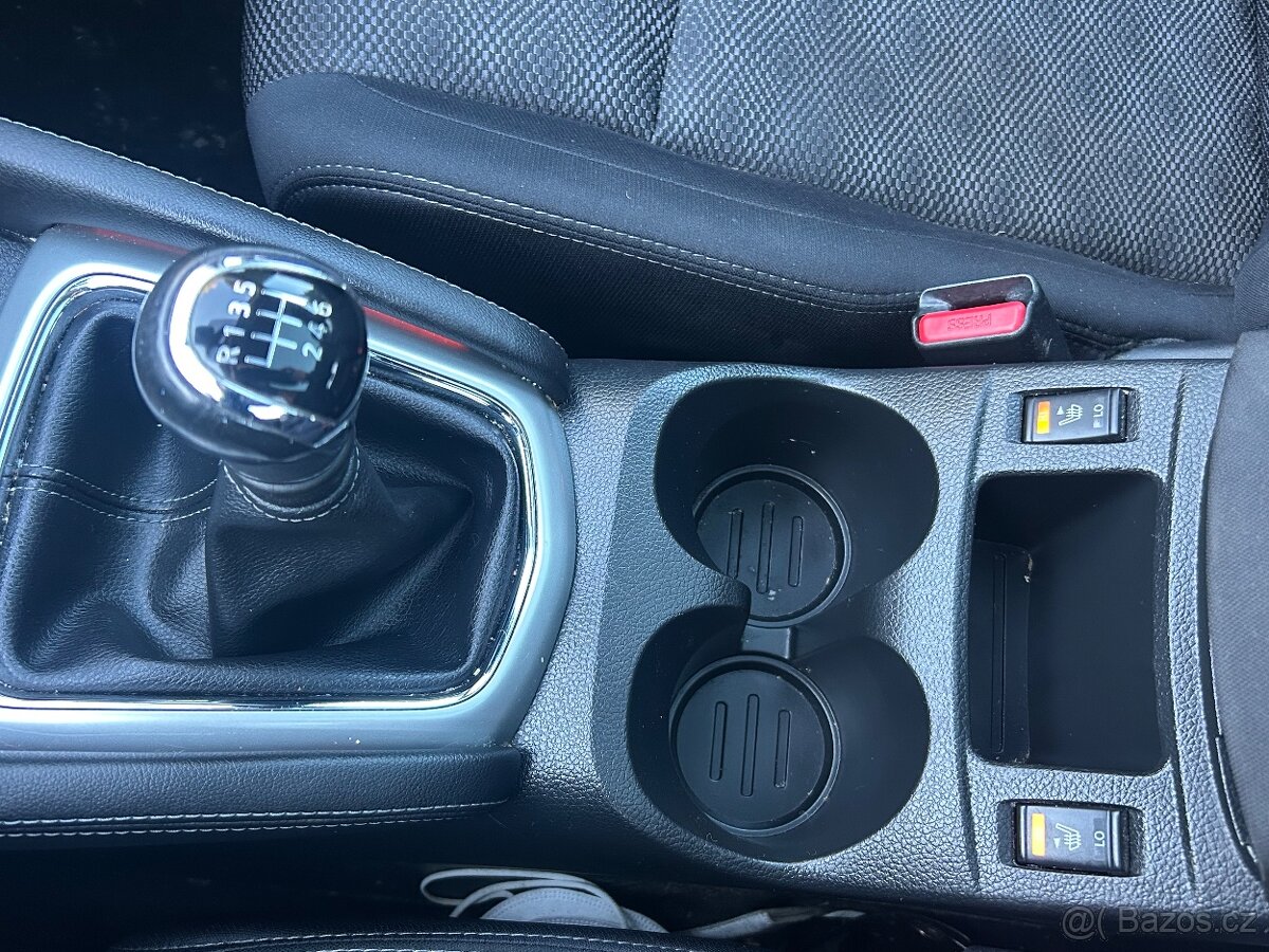 Nissan Qashqai 1.6 Dig-T 120kw N-Connecta 2017 ČR 1m 53600km - 20