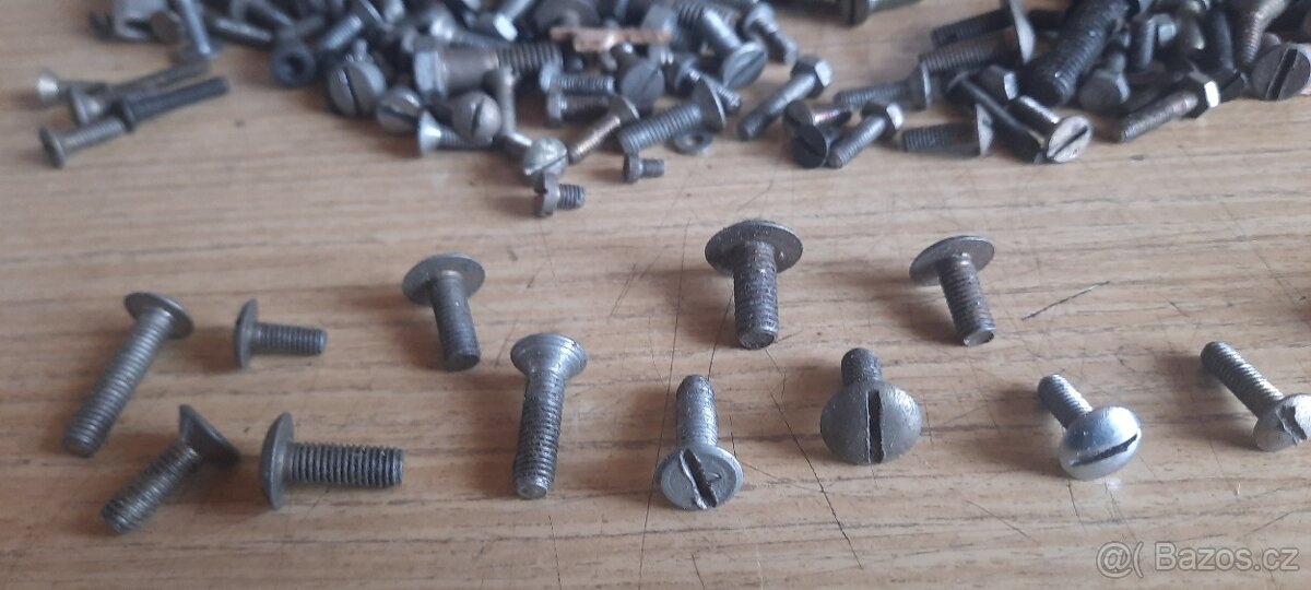 Letecky spojovací material - 20