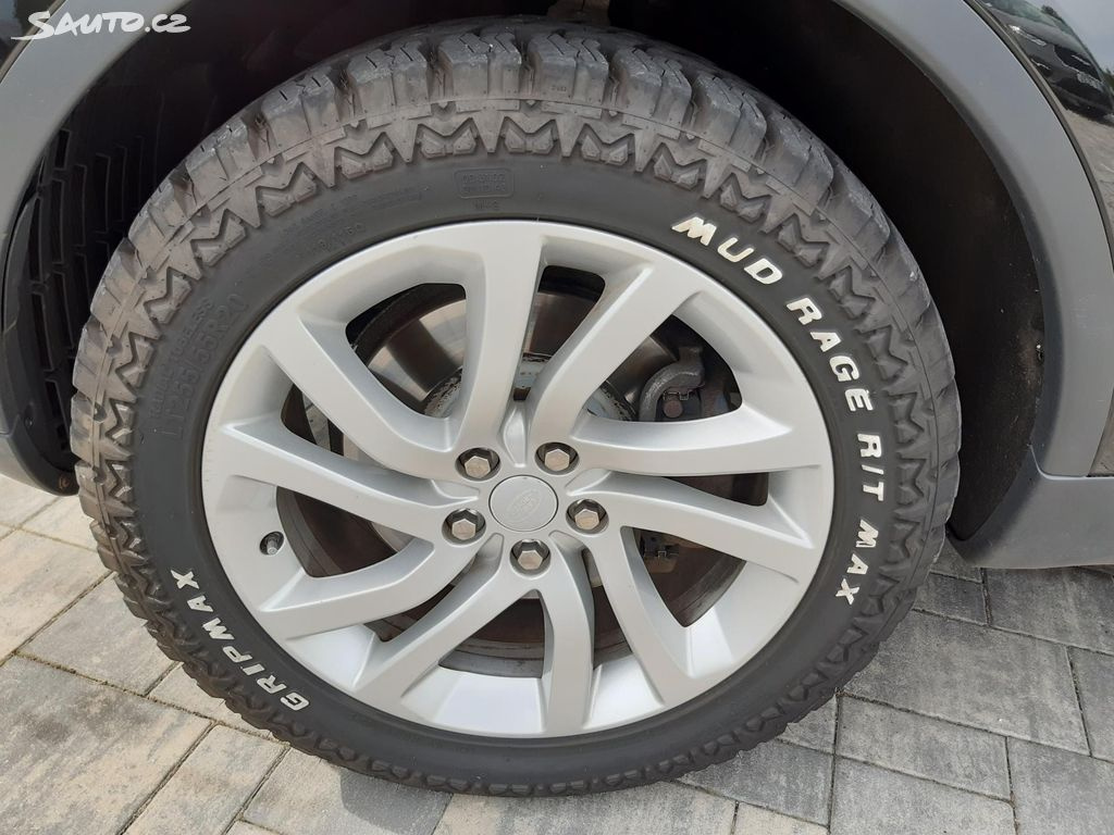 Land Rover Discovery 3.0 HSE AWD,7 míst,max.výba,ČR - 20