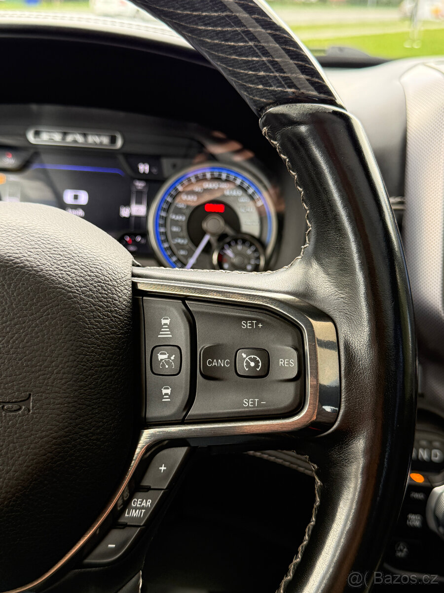 Dodge RAM 1500 LIMITED 5.7 V8 HEMI eTorque--2021--VZDUCH-- - 20