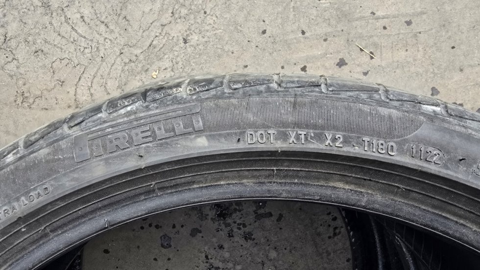 Letní pneu 225/40/19 PIrelli Run Flat - 20