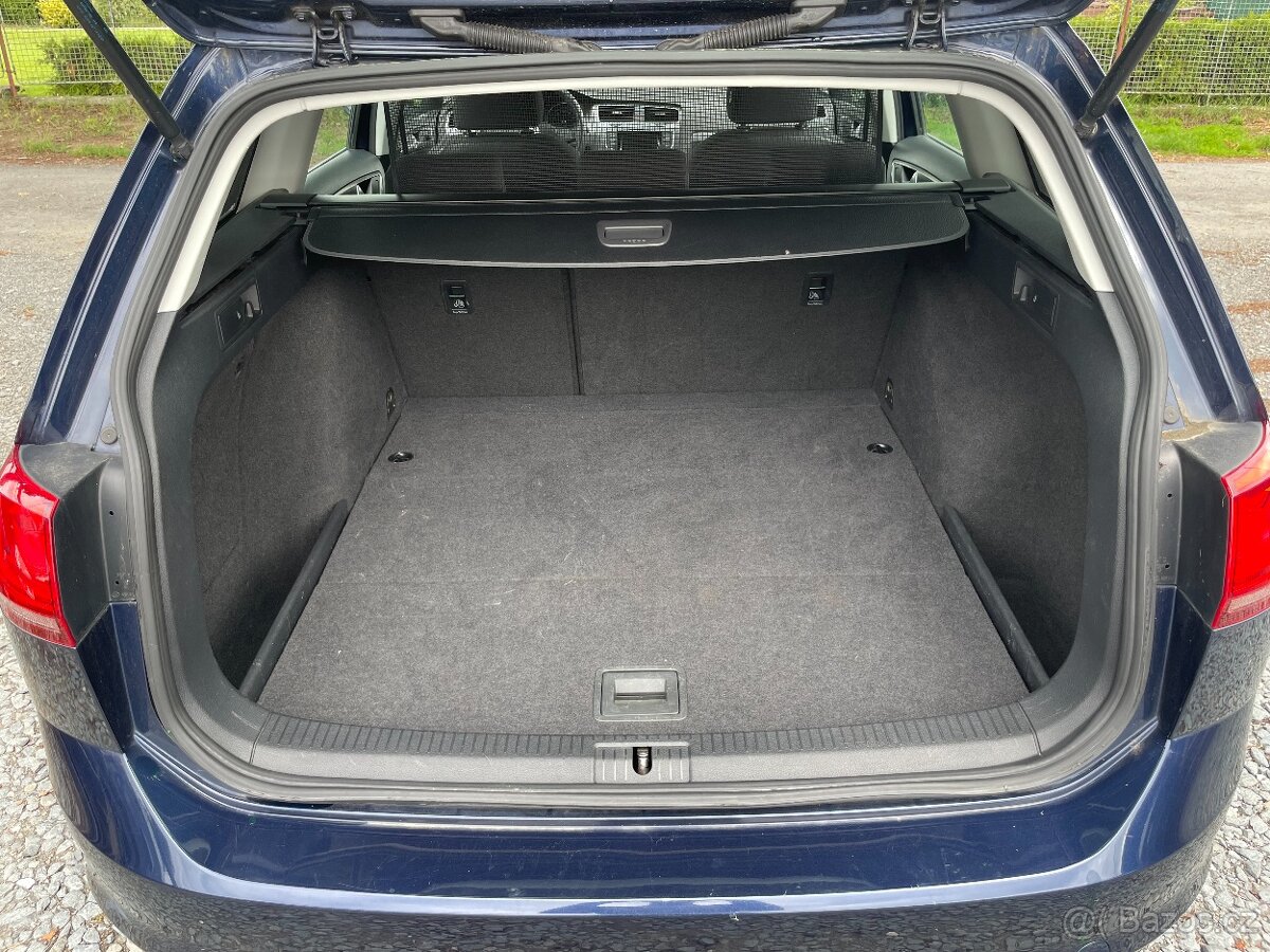 VW Golf 1.6 TDi Serviska, Tempomat - 20