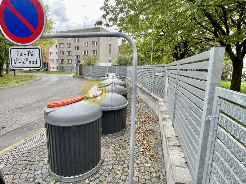 Pronájem bytu 2+1, 62 m2, lodžie, sklep, ul. Bezděkovská, St - 20