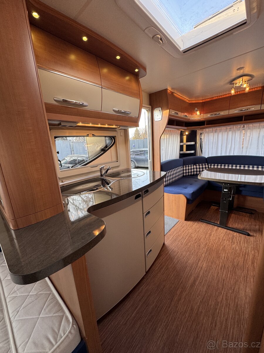 Hobby La Vita 495 UL ~ dělené postele - 20