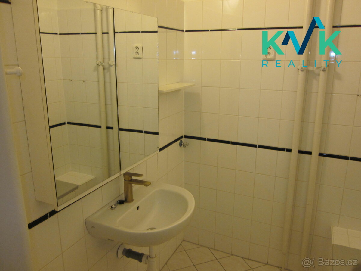 Pronájem bytu 2 + 1, v OV, cihla, 59,10 m2, ul. Krále Jiřího - 20