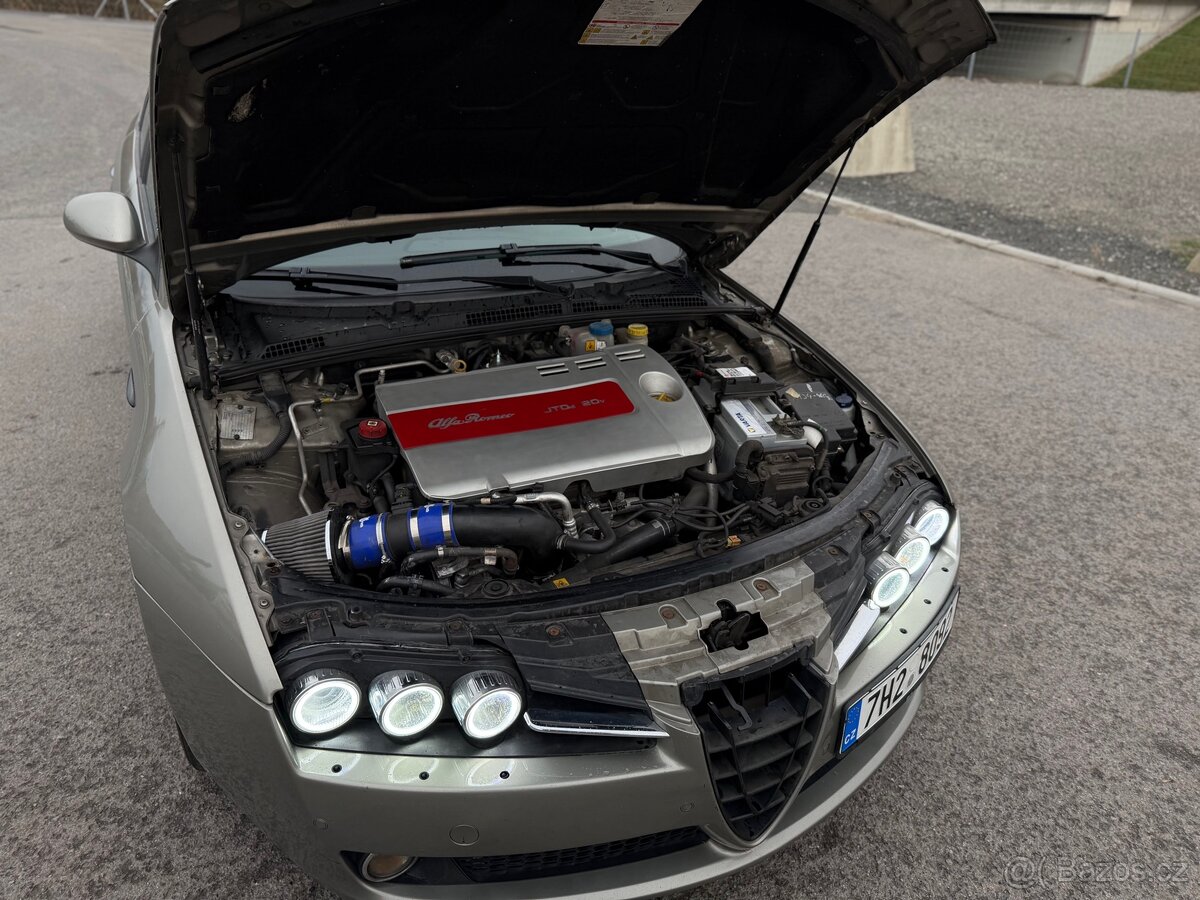 Alfa Romeo 159 Sportwagon 2.4 JTDM, 2007, 238 000 km, manuál - 20